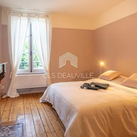 La Villa France Gall C.L.S Deauville Villa Trouville-sur-Mer
